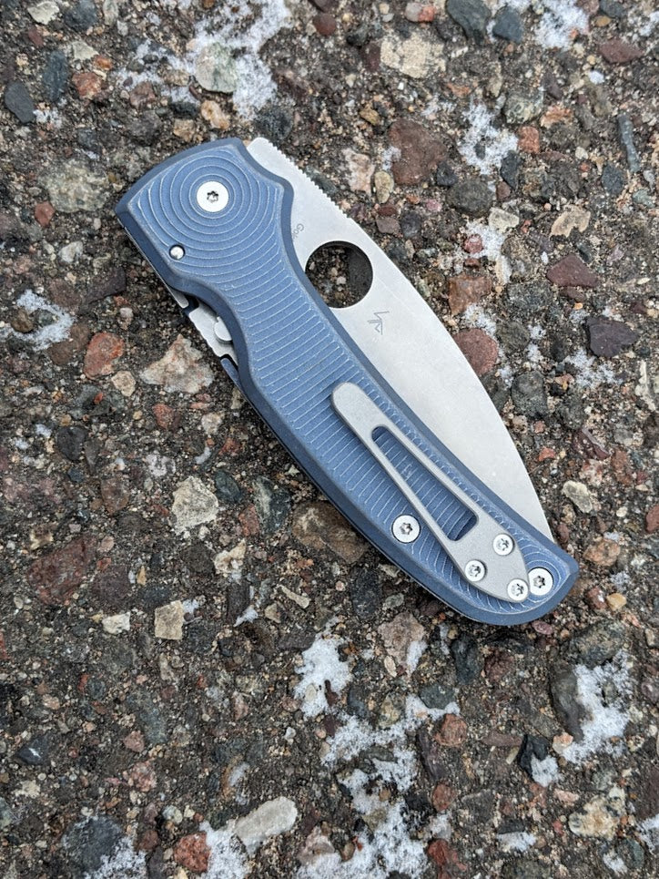 Spyderco Shaman Skinny Titanium Featherweight Scale sets