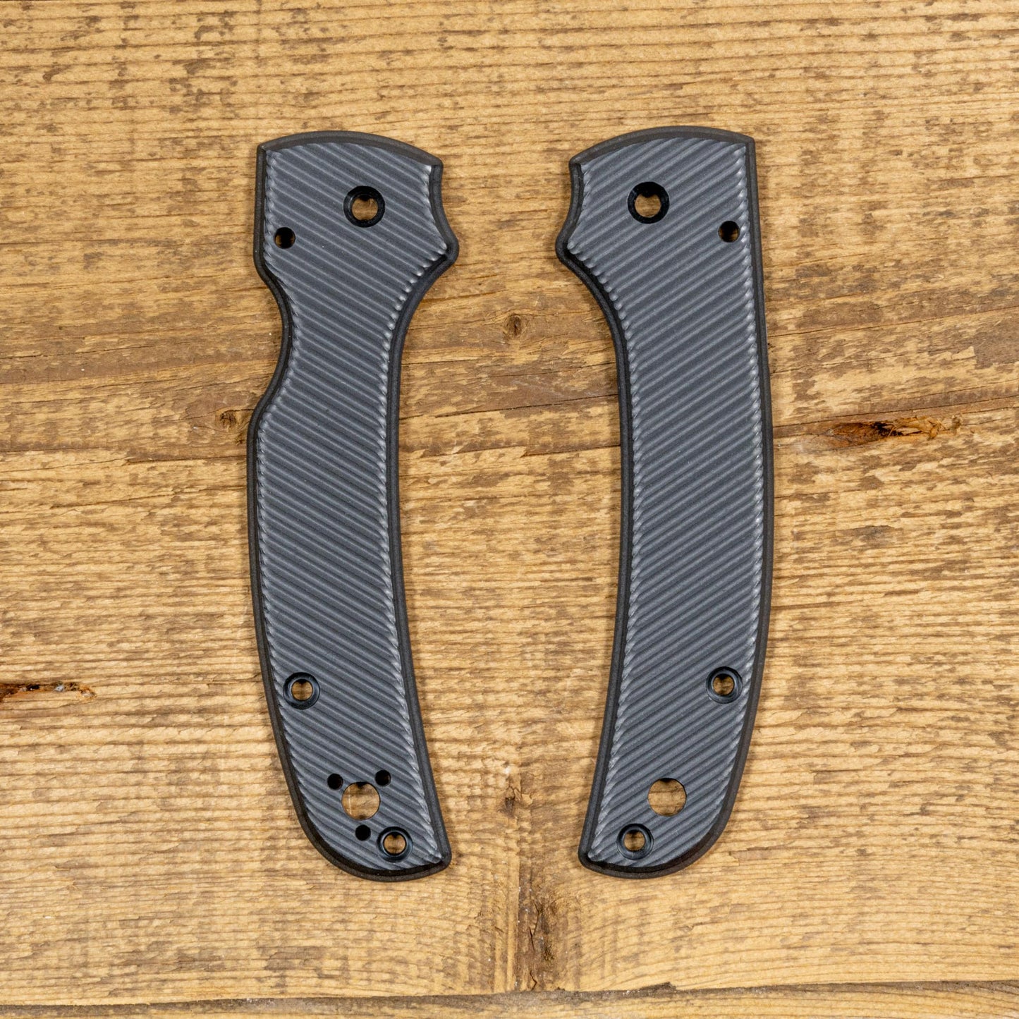 Spyderco Shaman Skinny Black ULTEM Scale sets