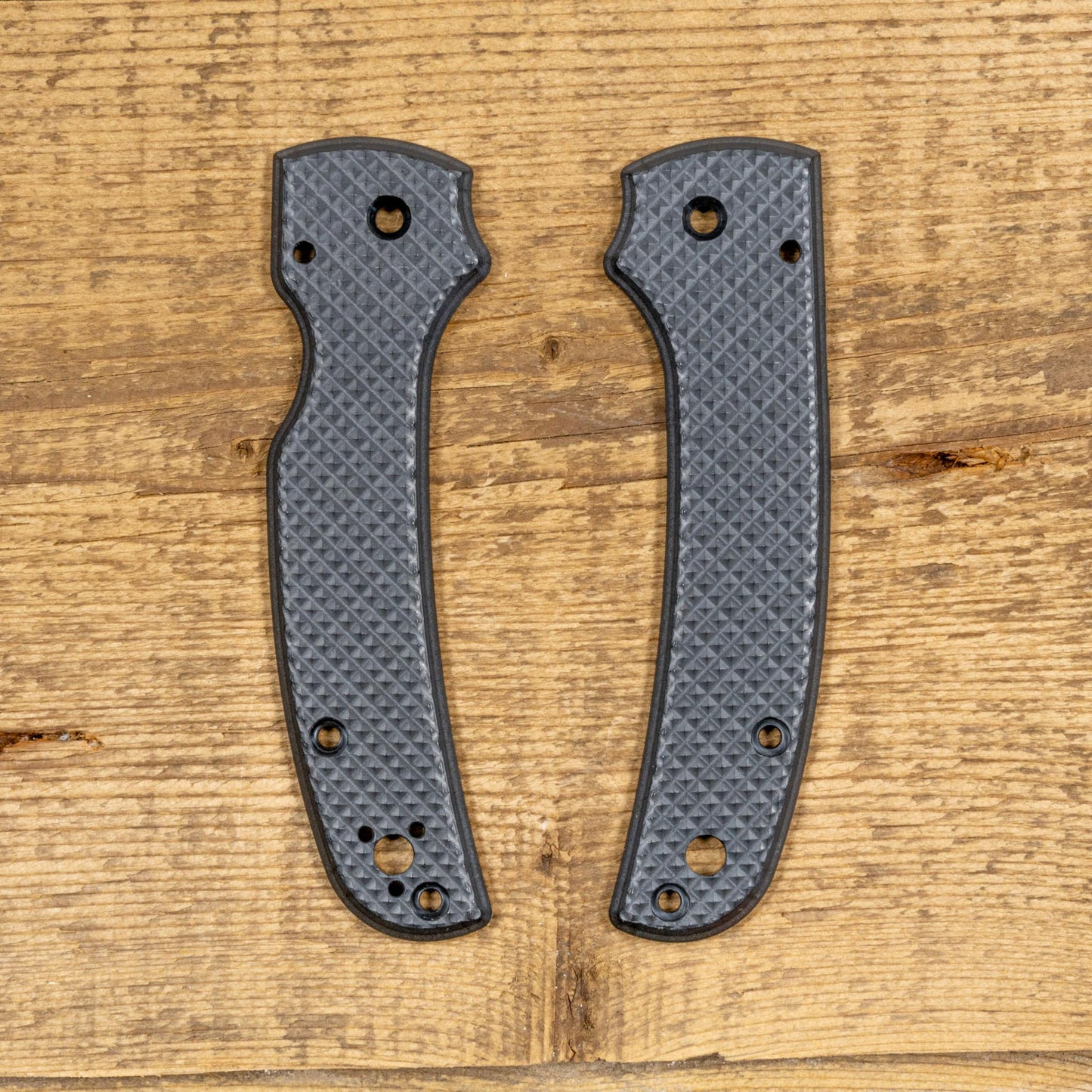 Spyderco Shaman Skinny Black ULTEM Scale sets