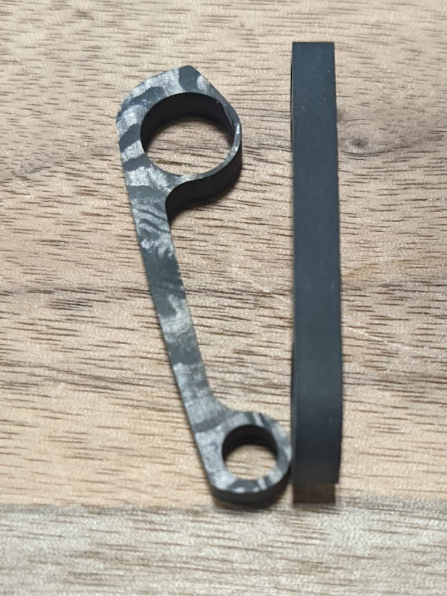 Spyderco Paramilitary 2 (PM2) Fat Carbon Backspacer