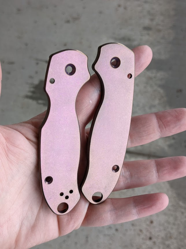 Spyderco Para 3 Titanium Scale Set
