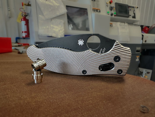 Spyderco Manix 2 Titanium Lanyard Tube