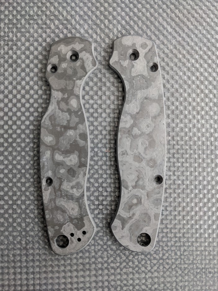 Spyderco Paramilitary 2 (PM2) Fat Carbon Scale Sets