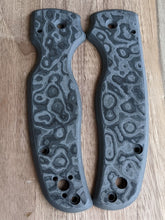 Load image into Gallery viewer, Spyderco Shaman  Fat Carbon Scale Set