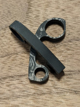 Load image into Gallery viewer, Spyderco Paramilitary 3 (PM3) Fat Carbon Backspacer