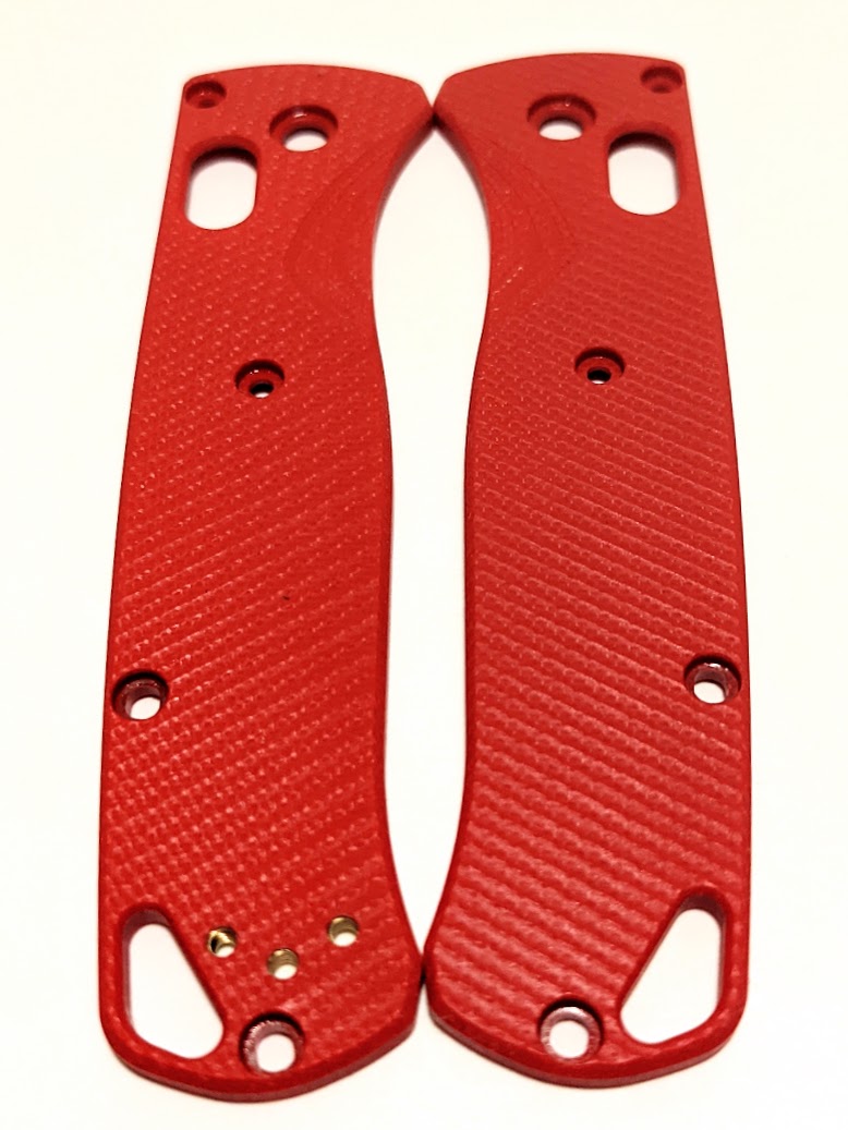 Current Red Benchmade Bugout scales with Deep Angle Parallel milling pattern