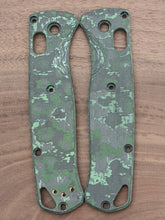 Load image into Gallery viewer, Benchmade Bugout Fat Carbon Scale Sets