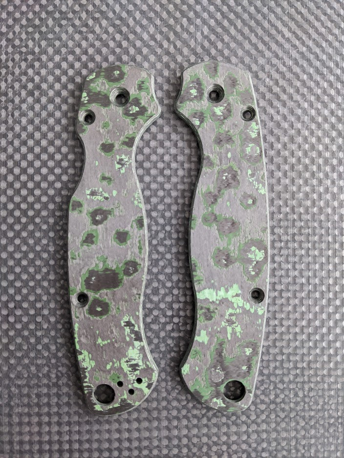 Spyderco Paramilitary 2 (PM2) Fat Carbon Scale Sets