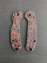 Load image into Gallery viewer, Spyderco Paramilitary 3 (PM3) Skinny Mod Fat Carbon Scale Set