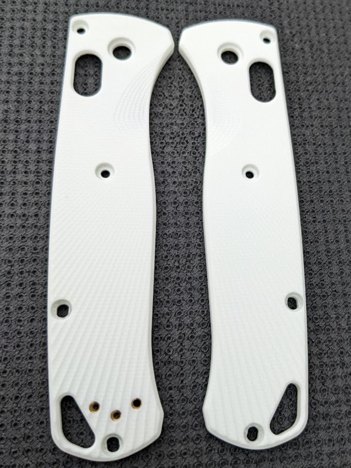 White G-10 Bugout scales with Fluted Milling pattern on them