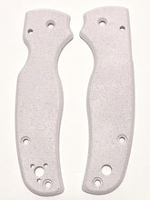 Load image into Gallery viewer, Spyderco Shaman Tero Tuf Scale Set